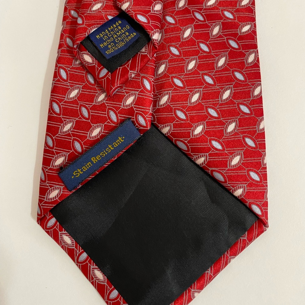 Red Silk Geometric Patterned Tie - Picture 5 of 6